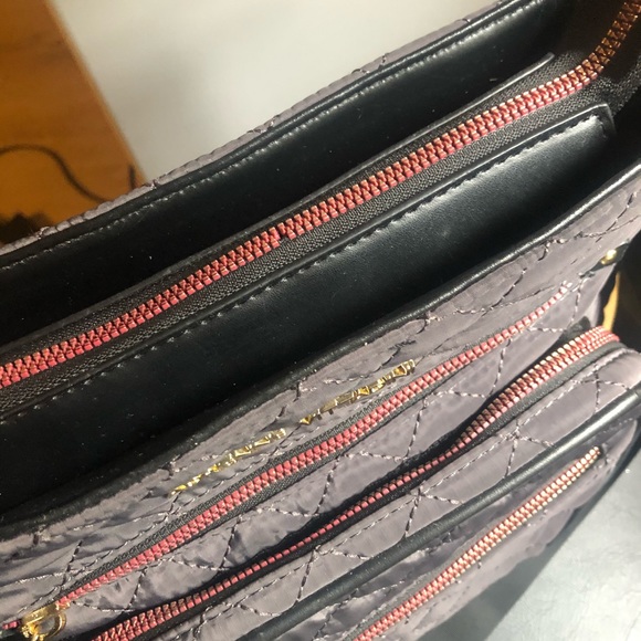 Adrienne Vittadini Crossbody Purse - Picture 4 of 4